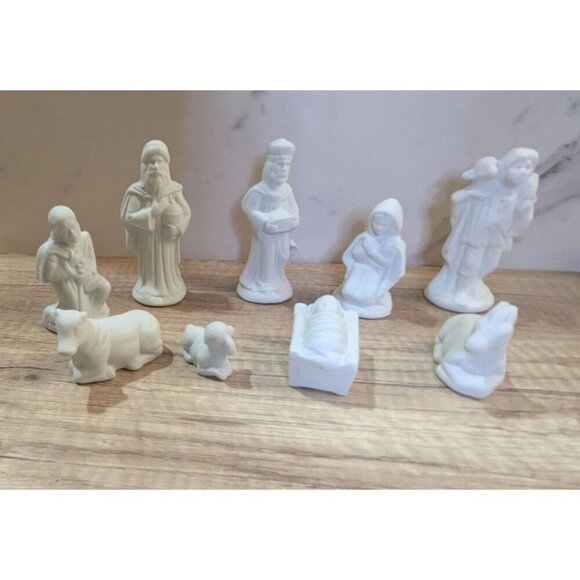 Santas Collection white Bisque Porcelain Nativity Figurine set of 9 Christmas - Picture 3 of 6